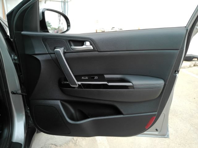 Used 2020 Kia Sportage EX FWD image 20