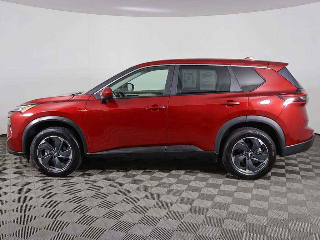 Used 2025 Nissan Rogue SV AWD/4WD image 15