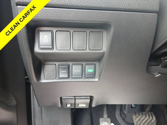 Used 2017 Nissan Rogue S AWD/4WD image 28