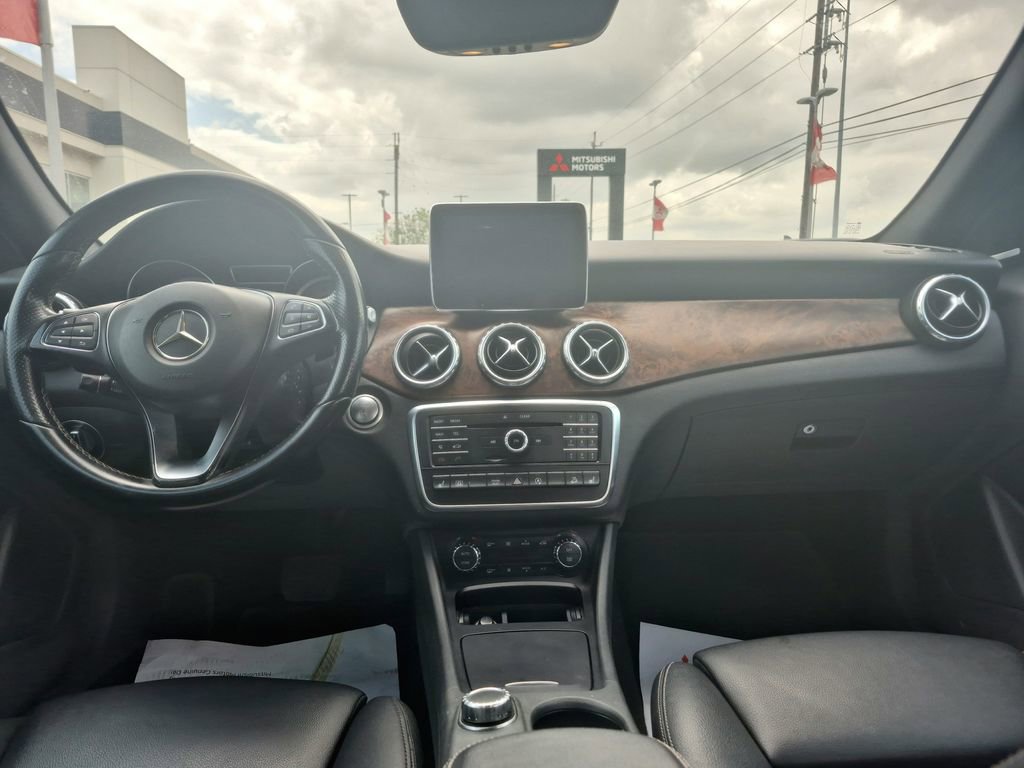 Used 2016 Mercedes-Benz GLA 250 4MATIC image 26