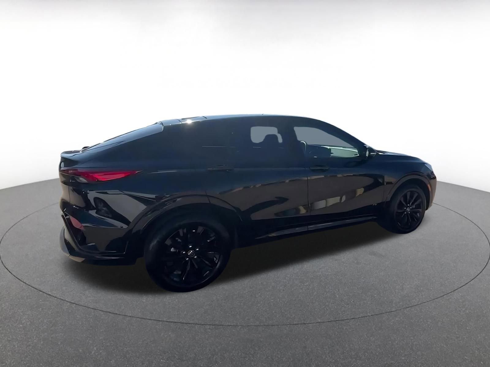 Used 2025 Buick Envista Sport Touring image 14