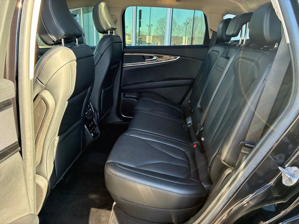 Certified 2023 Lincoln Nautilus Reserve w/ Monochromatic Package image 21