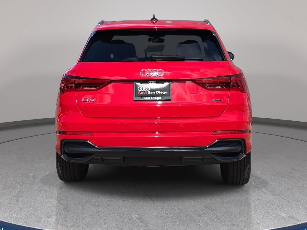 Certified 2022 Audi Q3 2.0T Premium AWD/4WD image 7