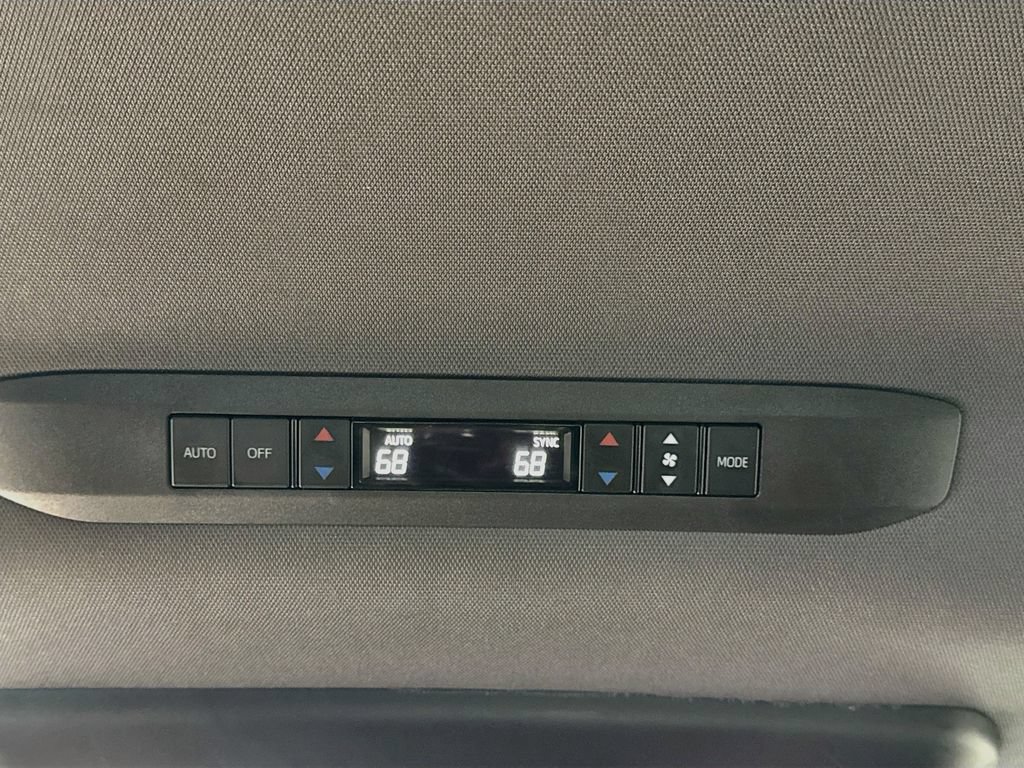 Used 2021 Toyota Sienna XSE w/ XSE Plus Package AWD/4WD image 32