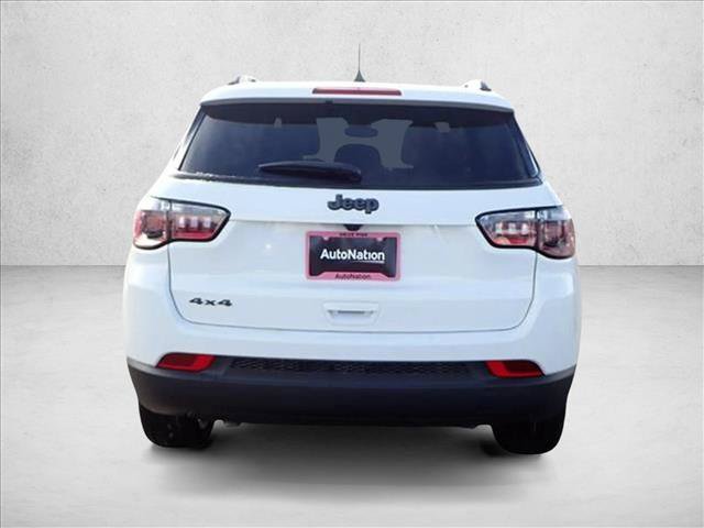 New 2026 Jeep Compass Latitude w/ Sun and Sound Group AWD/4WD image 3