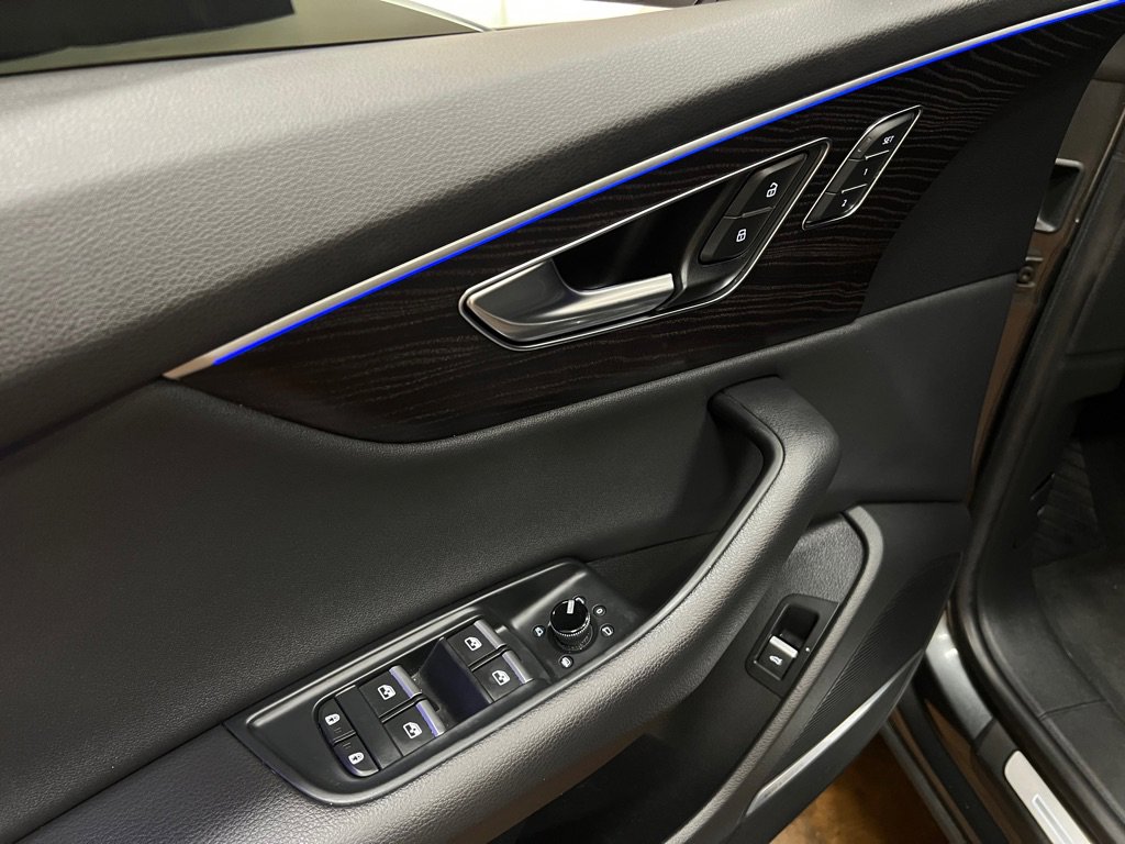 Used 2021 Audi Q8 Premium Plus image 21