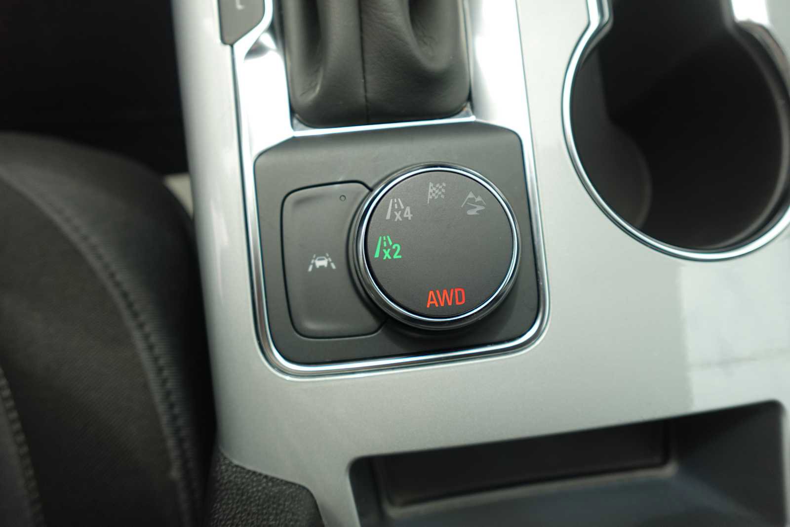 Used 2025 Chevrolet Blazer LT image 22