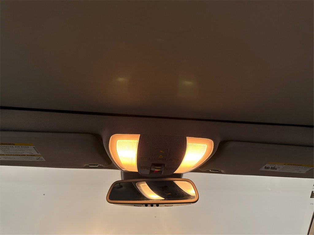 Used 2015 Mercedes-Benz GLK 350 2WD image 35