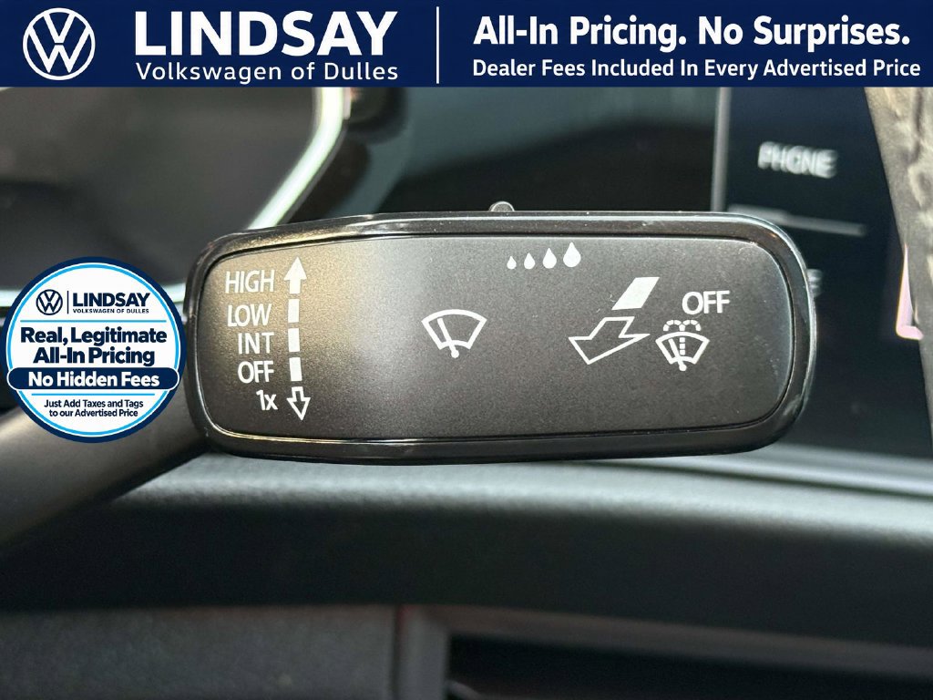 Used 2019 Volkswagen Jetta SEL w/ Cold Weather Package FWD image 23