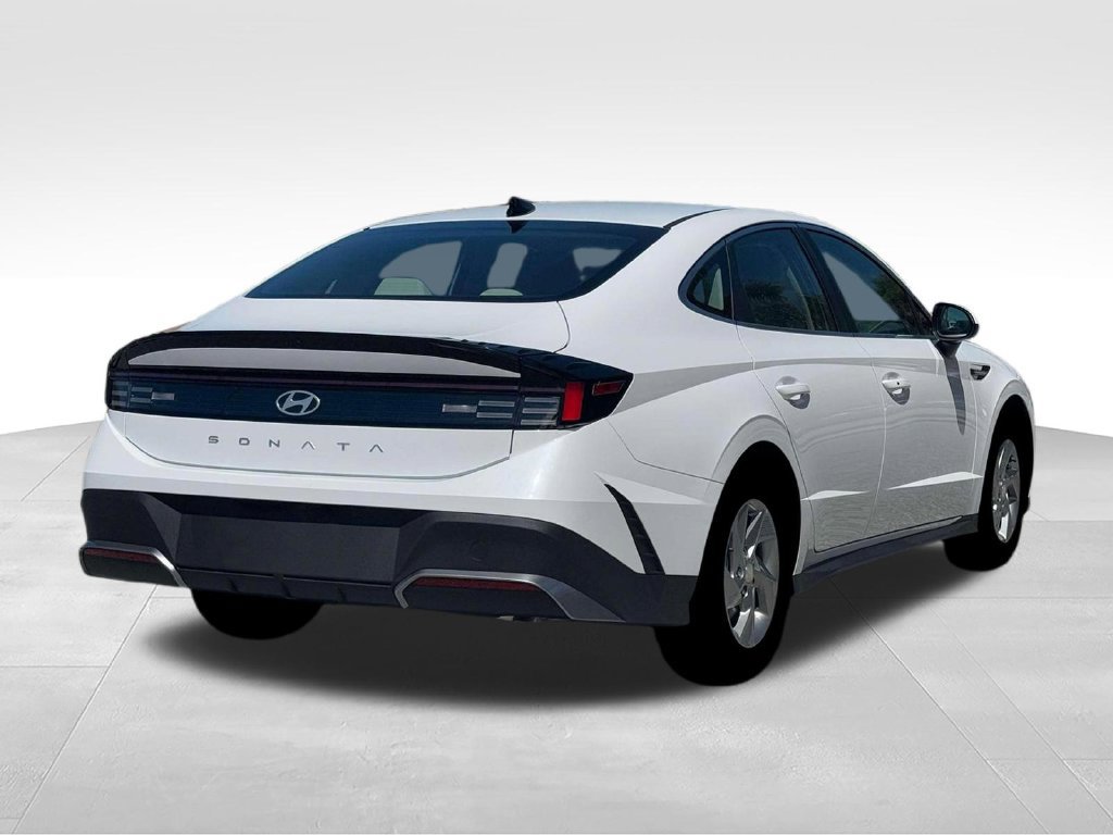 New 2026 Hyundai Sonata SE FWD image 7