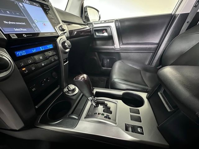 Used 2022 Toyota 4Runner Limited AWD/4WD image 31