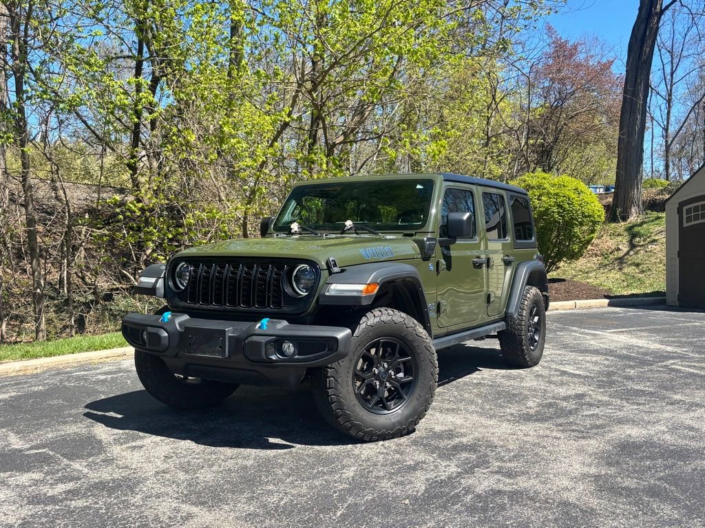 Used 2024 Jeep Wrangler Unlimited image 3