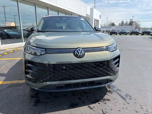 New 2026 Volkswagen Tiguan SE R-Line AWD/4WD image 10