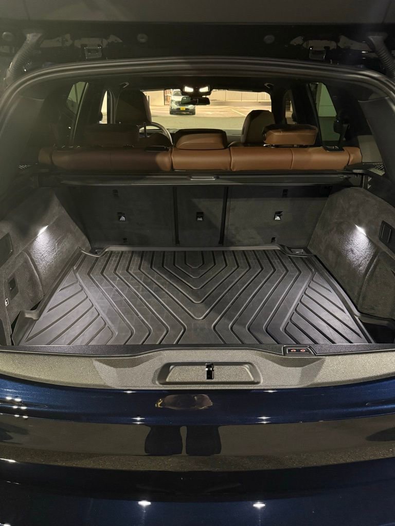 Used 2026 BMW X5 xDrive50e w/ M Sport Package image 12