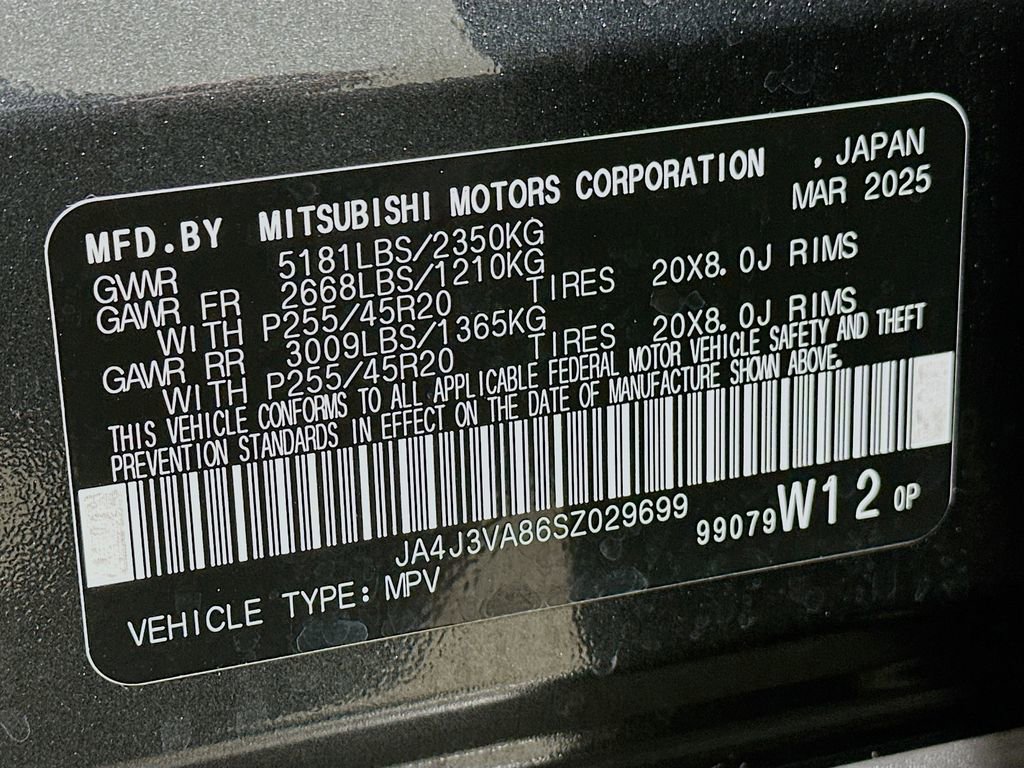 Used 2025 Mitsubishi Outlander SE image 33