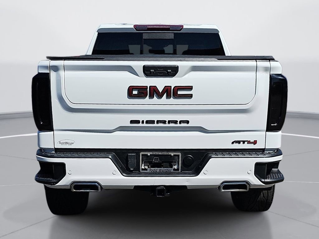 Used 2022 GMC Sierra 1500 AT4 w/ Sierra Safety Plus Package AWD/4WD image 5