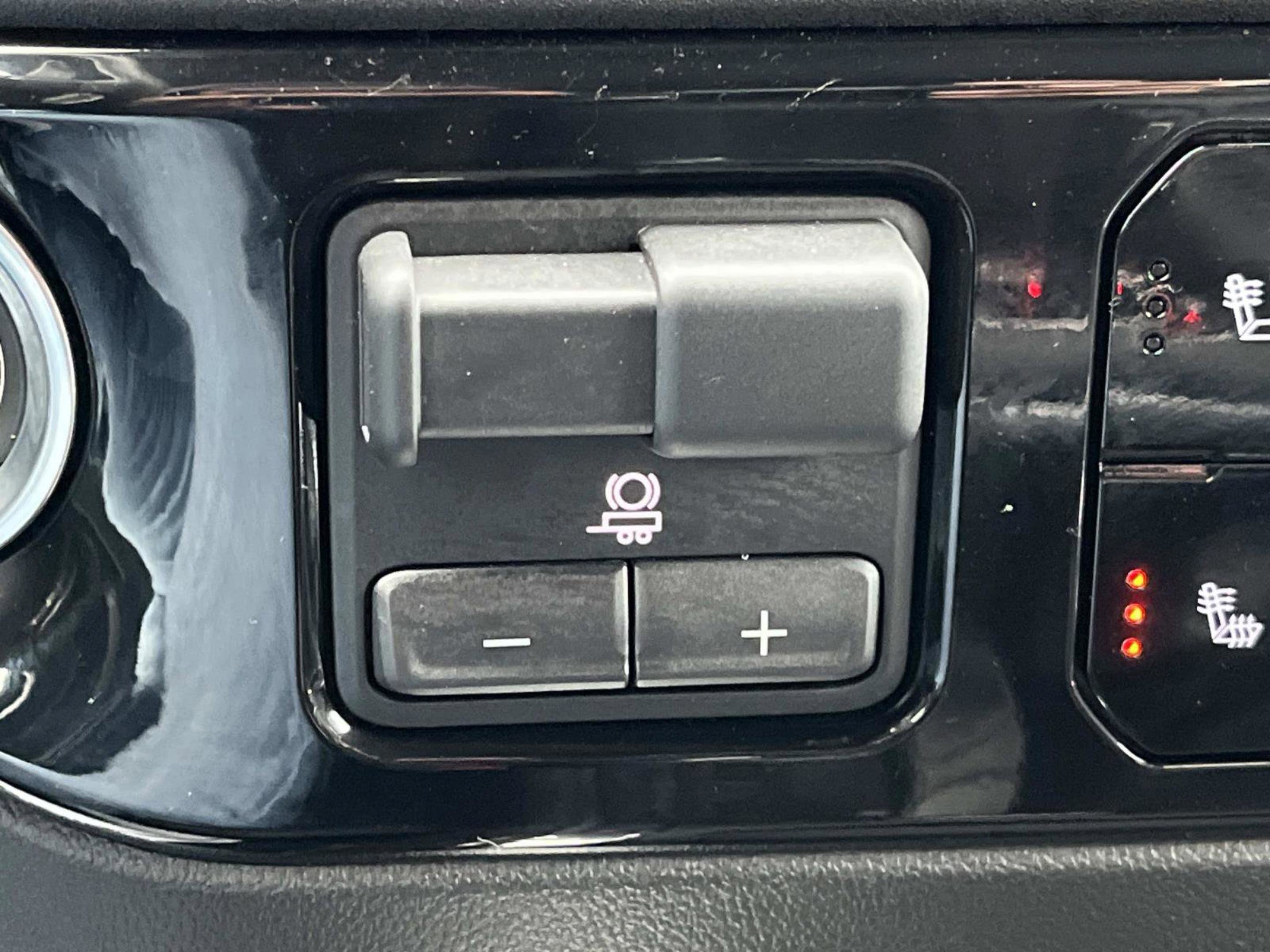 Used 2025 Chevrolet Silverado 1500 RST w/ RST All Star Premium Package image 39