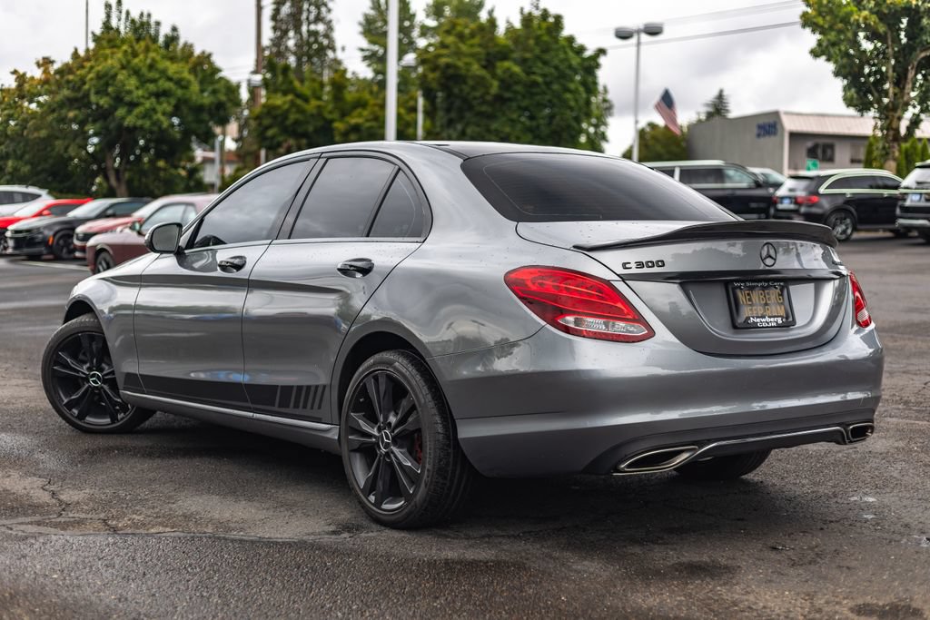 Used 2016 Mercedes-Benz C 300 4MATIC Sedan image 5