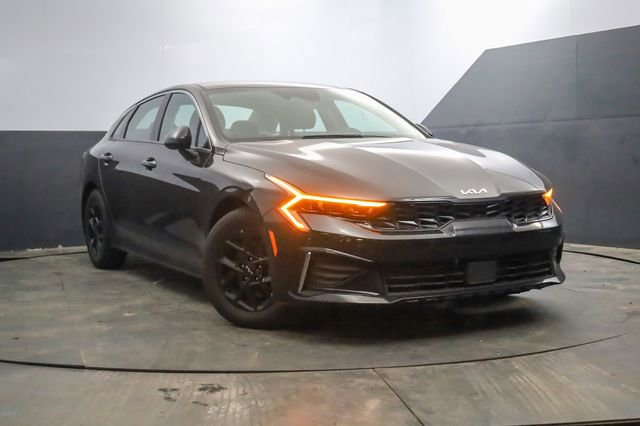 Used 2025 Kia K5 LXS image 2