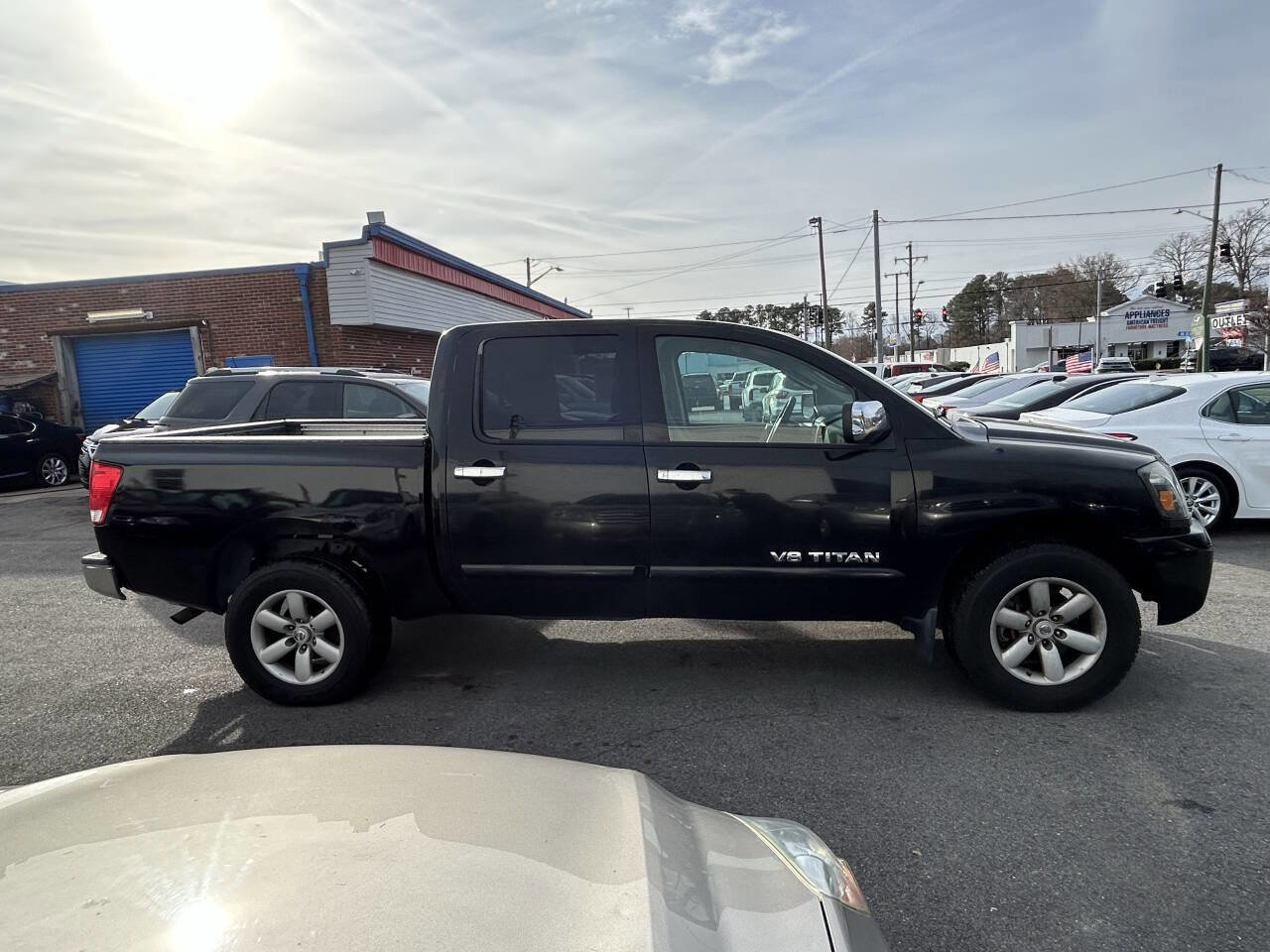 Used 2008 Nissan Titan SE image 3