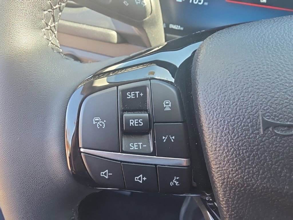 Certified 2023 Ford Escape Active w/ Tech Pack #2 image 17