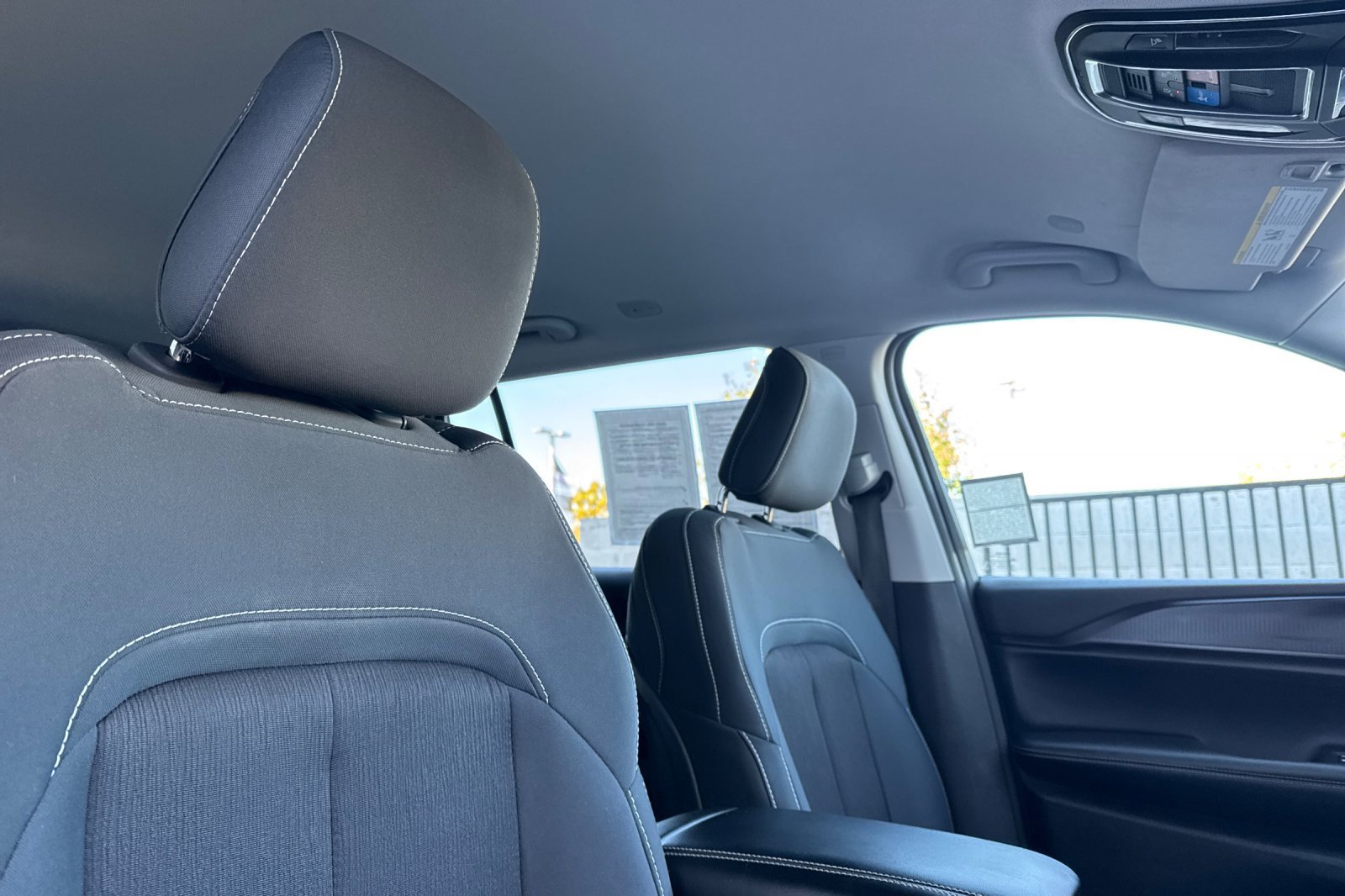 Used 2023 Jeep Grand Cherokee L Laredo image 20