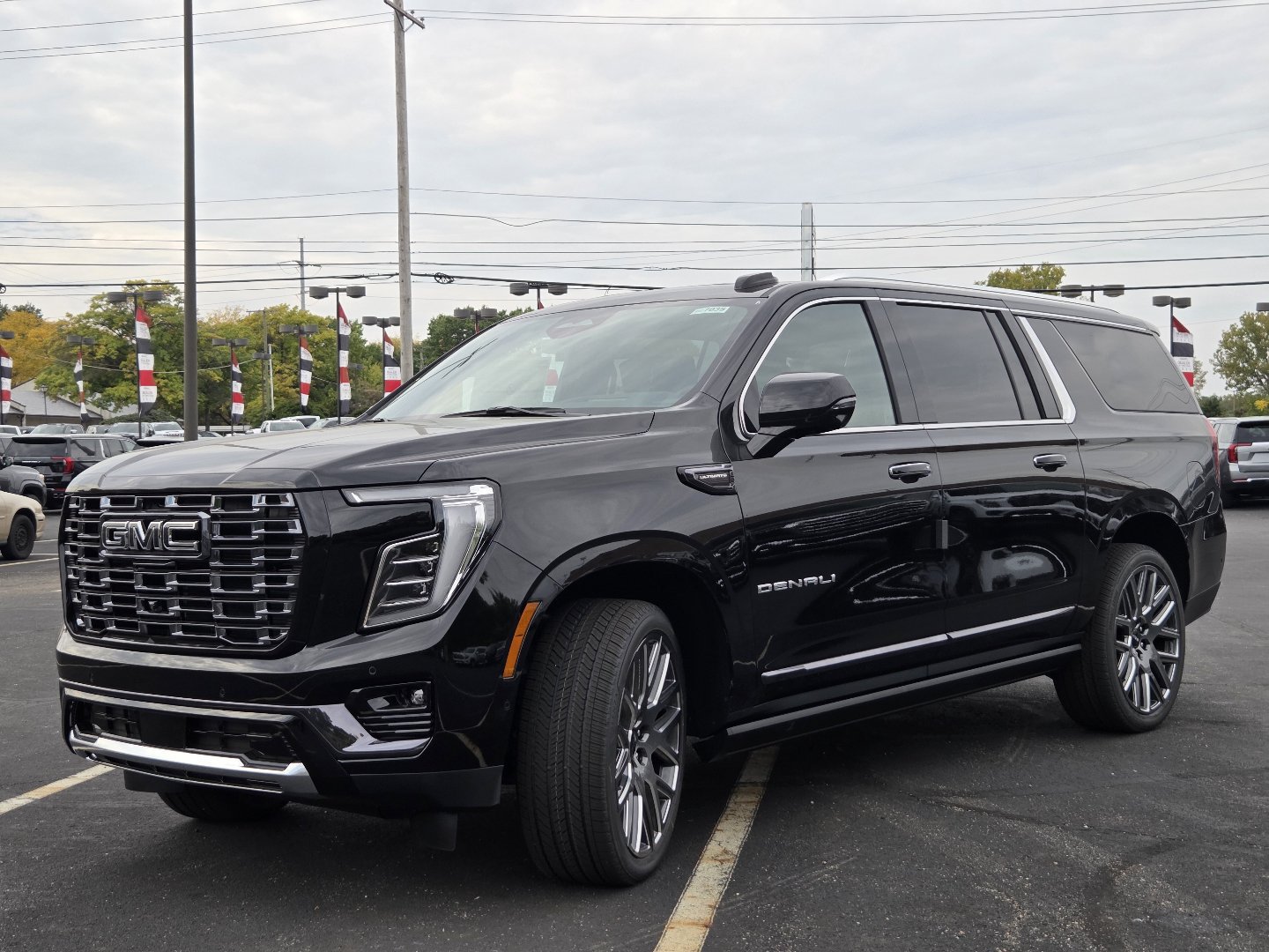New 2027 GMC Yukon XL Denali Ultimate w/ LPO, Floor Liner Package AWD/4WD image 16
