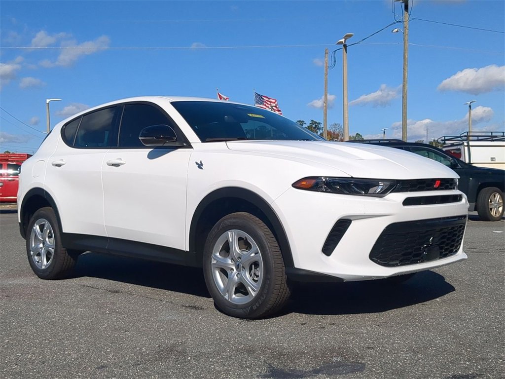 New 2025 Dodge Hornet GT image 2