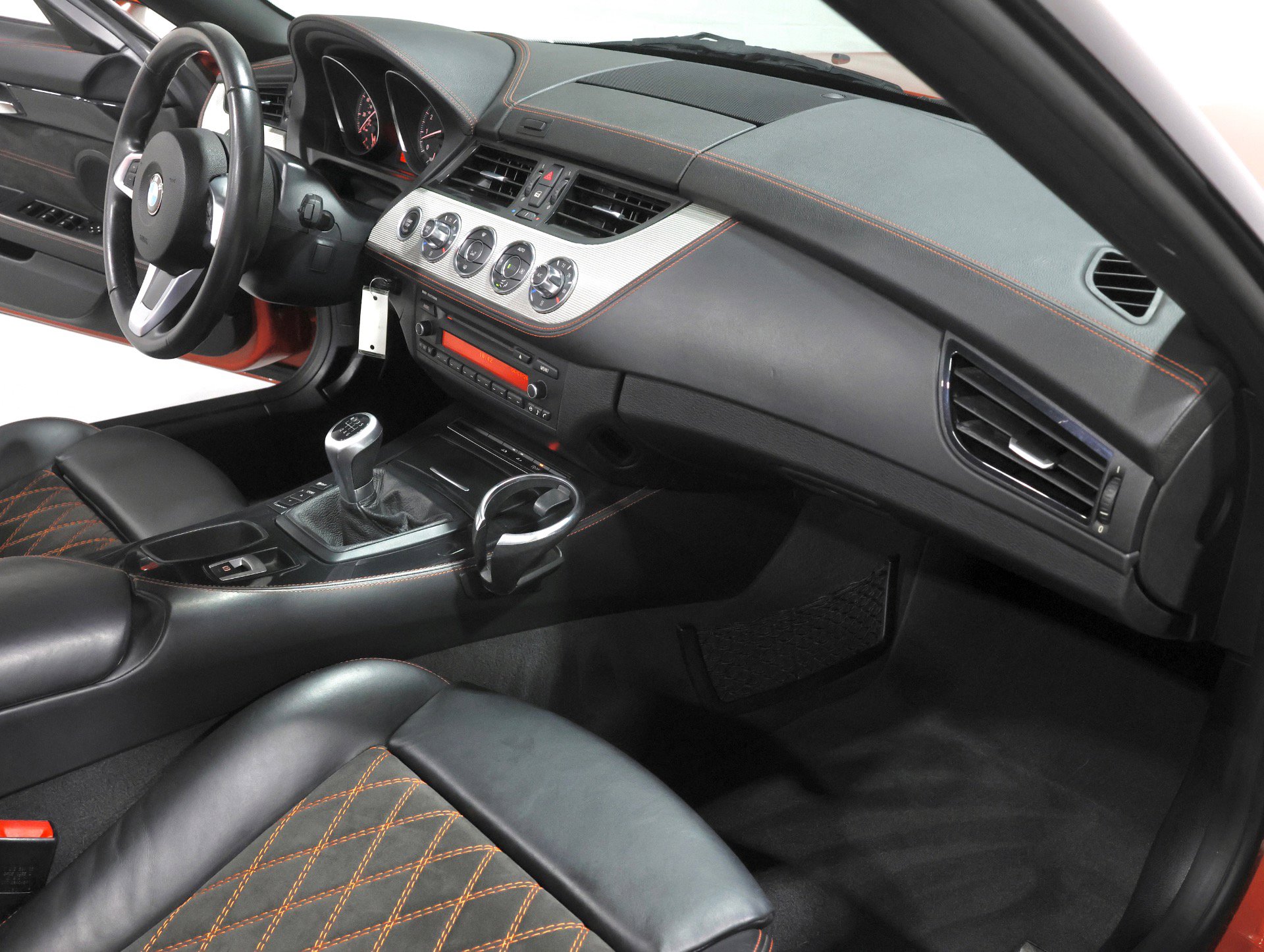 Used 2015 BMW Z4 sDrive28i image 14