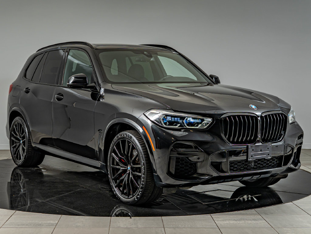 Used 2023 BMW X5 xDrive40i w/ Executive Package AWD/4WD image 3