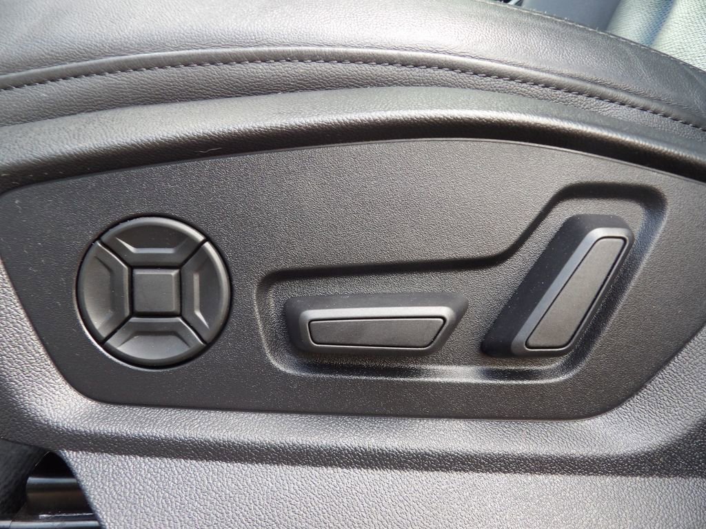 Used 2023 Audi Q7 3.0T Premium Plus image 15