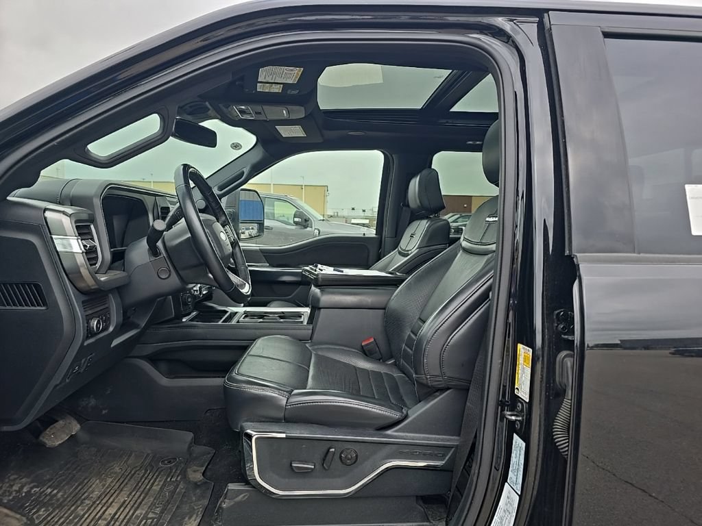Used 2025 Ford F450 Platinum AWD/4WD image 11