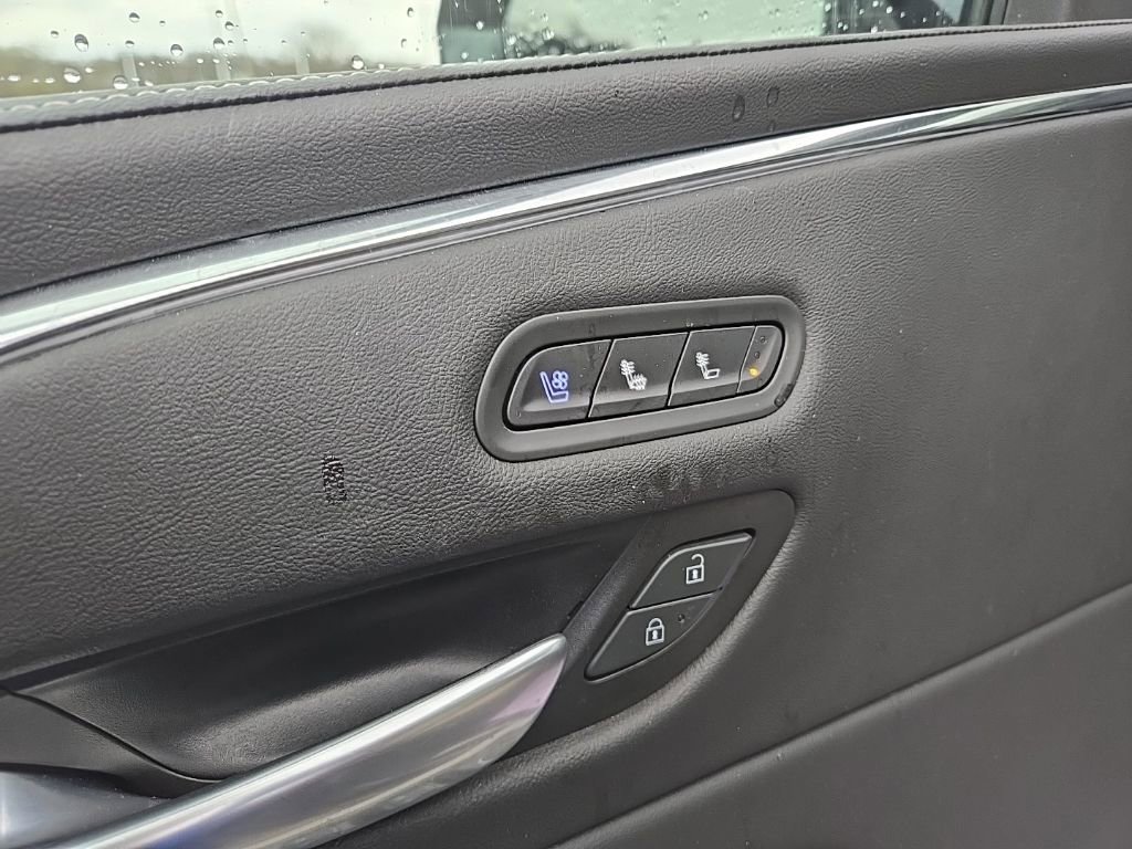 Used 2023 Cadillac Escalade Sport image 14