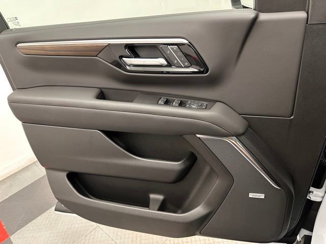 New 2026 Chevrolet Tahoe High Country AWD/4WD image 15