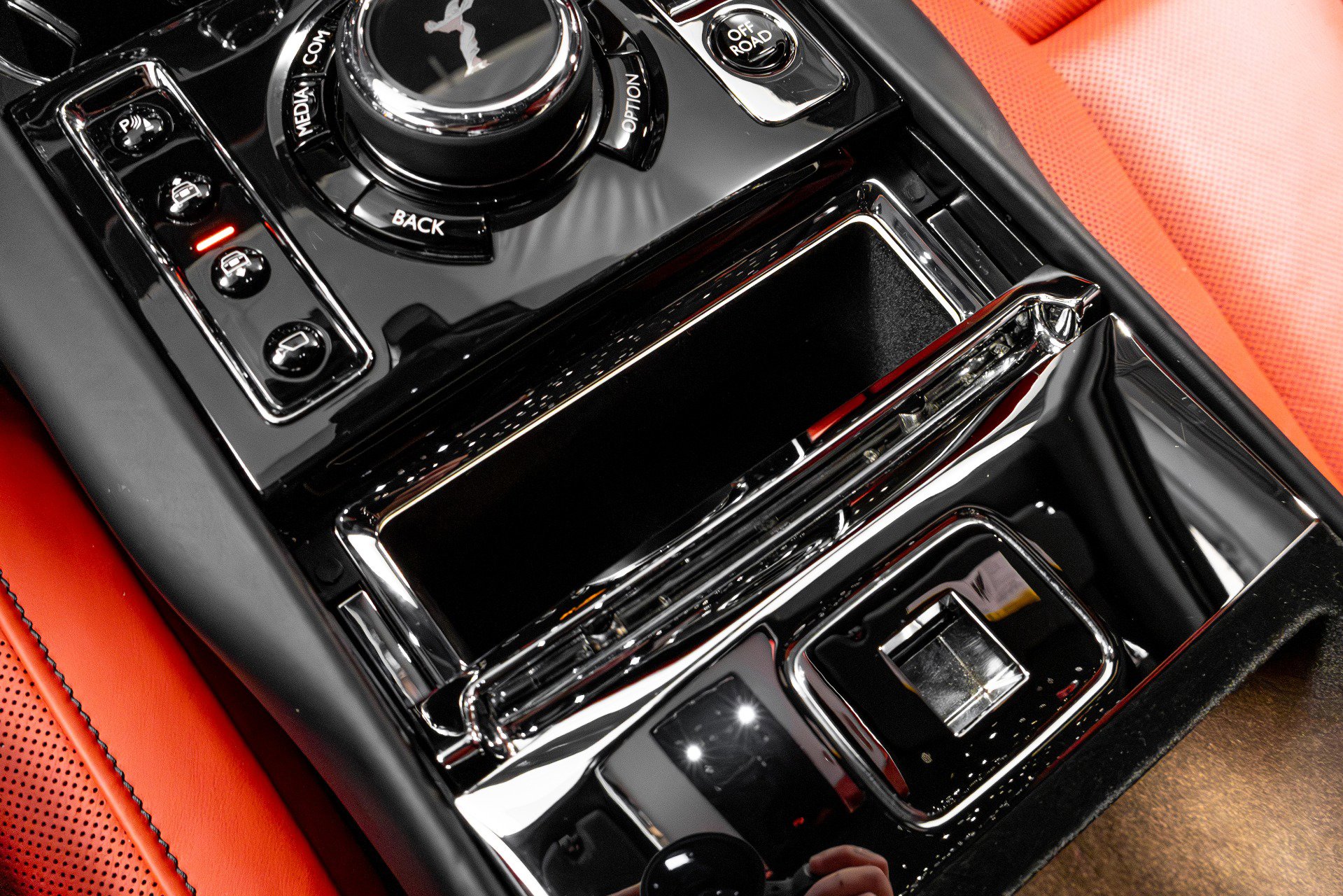 Used 2021 Rolls-Royce Cullinan Black Badge AWD/4WD image 83
