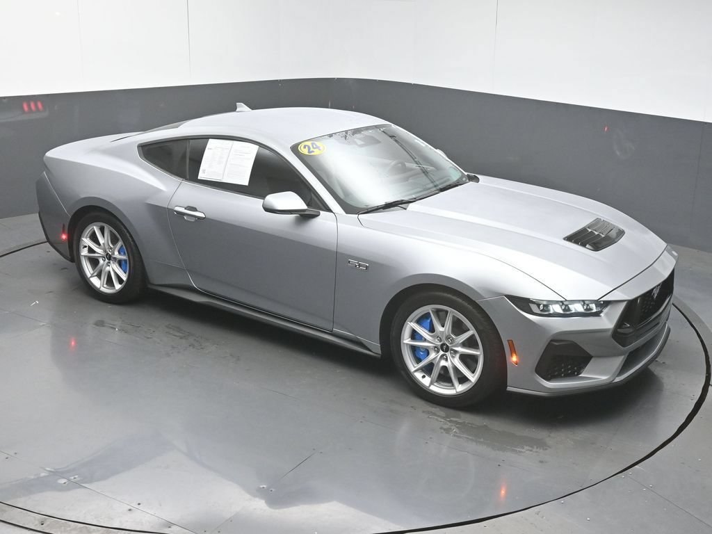 Used 2024 Ford Mustang GT Premium RWD image 37