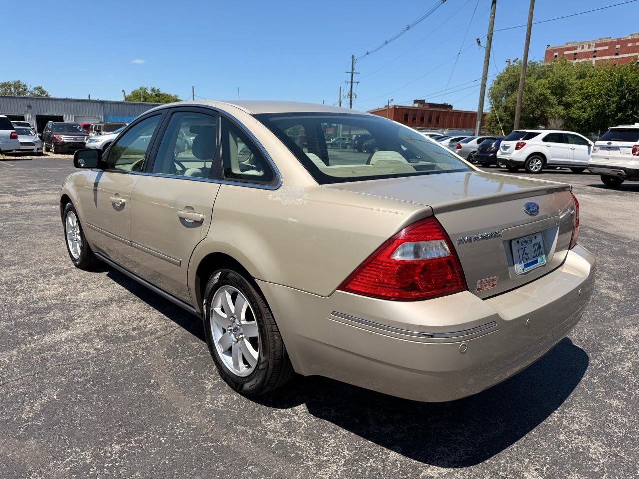 Used 2006 Ford Five Hundred SEL FWD image 4
