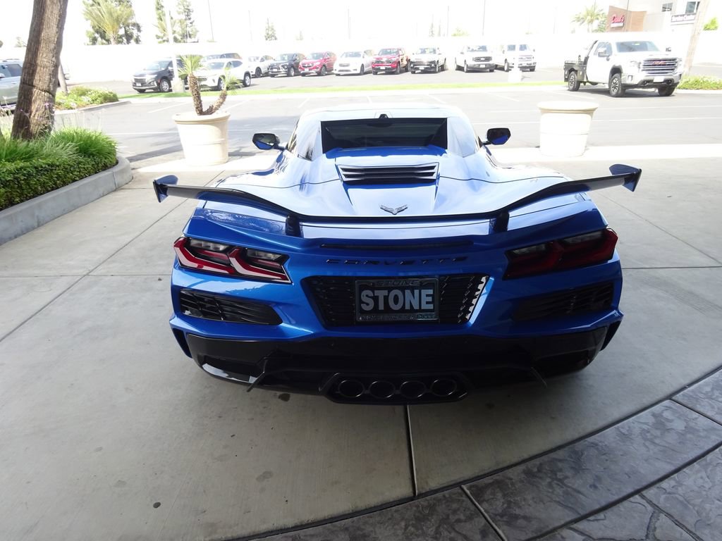 Used 2024 Chevrolet Corvette Z06 RWD image 10