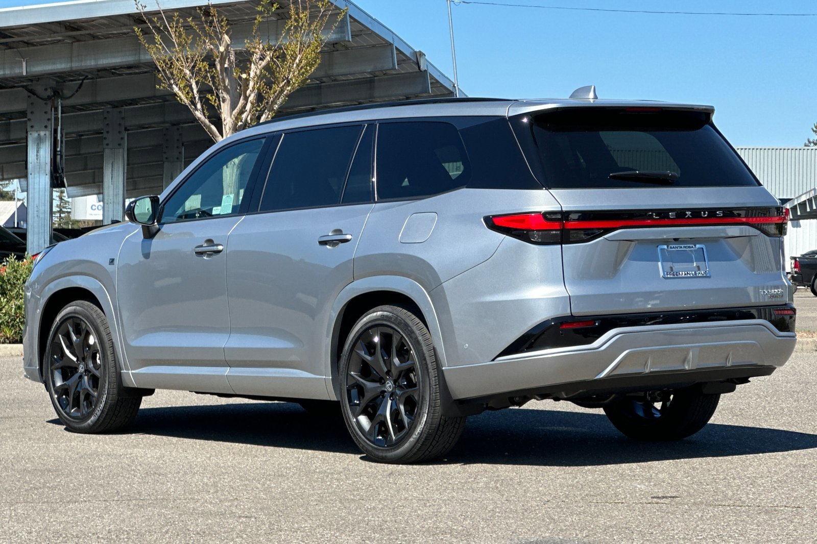 New 2026 Lexus TX 500h AWD image 6