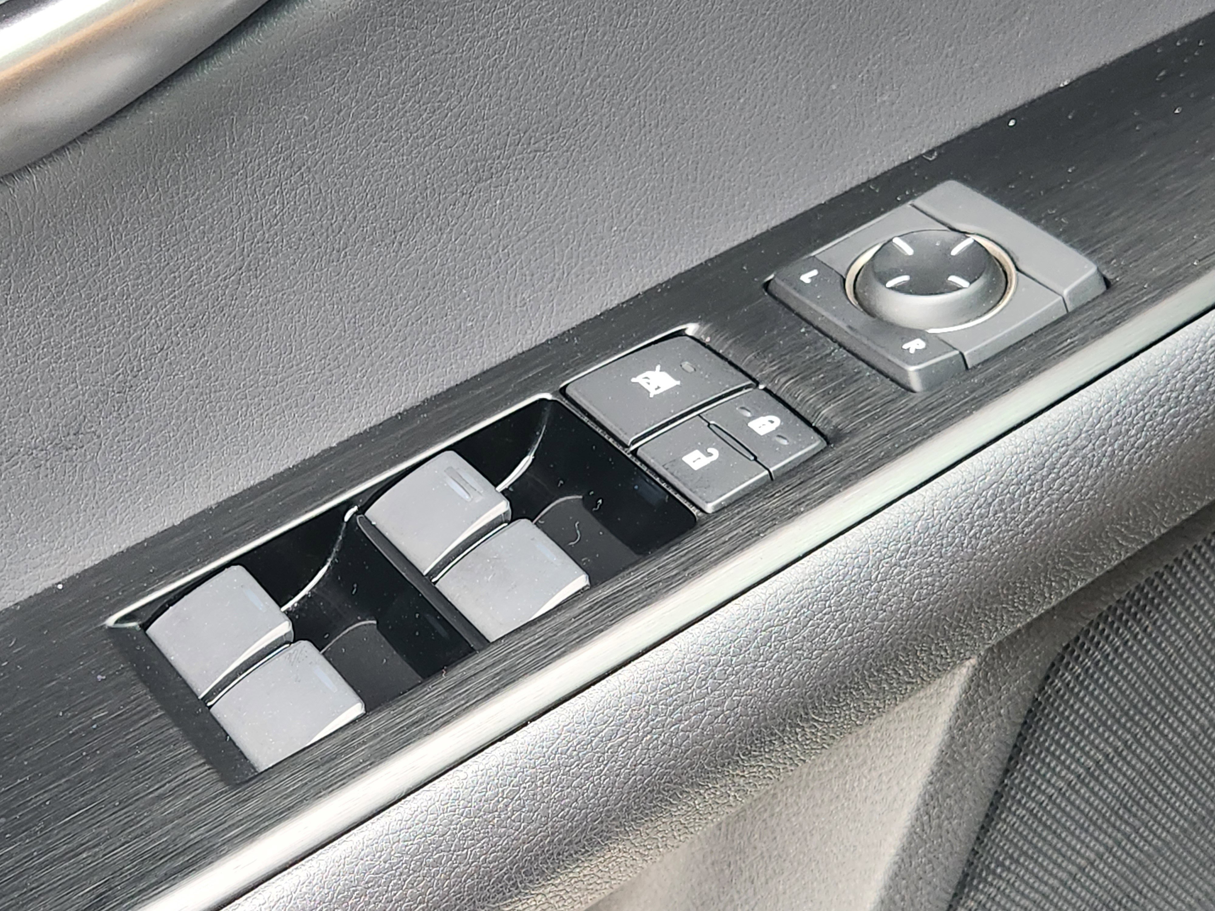 Used 2022 Lexus UX 250h F Sport w/ F Sport Premium Package image 27