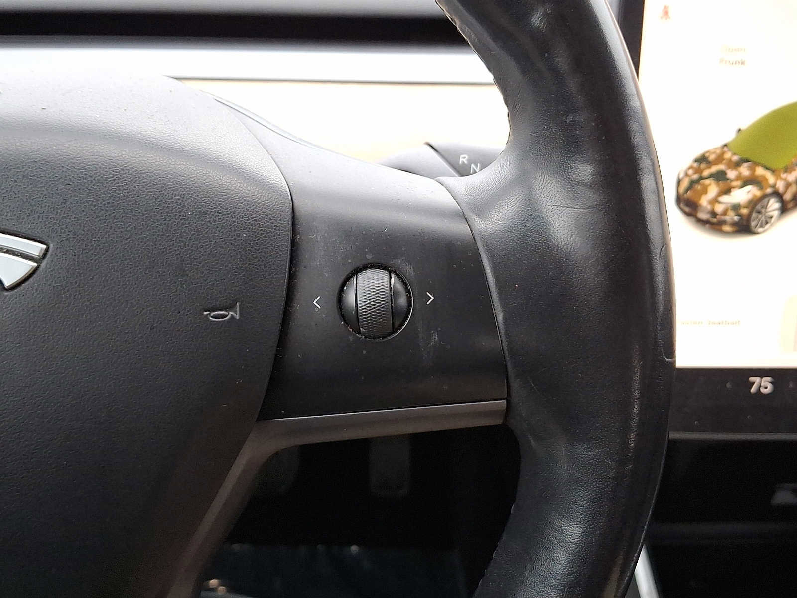 Used 2018 Tesla Model 3 Long Range image 23