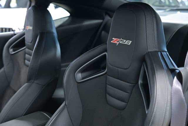 Used 2015 Chevrolet Camaro Z/28 RWD image 30
