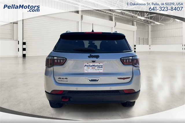 Used 2024 Jeep Compass Trailhawk image 4