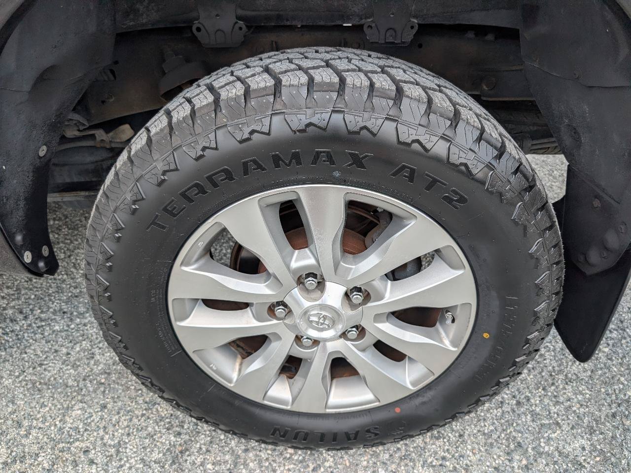 Used 2012 Toyota Tundra Limited w/ Platinum Pkg AWD/4WD image 8