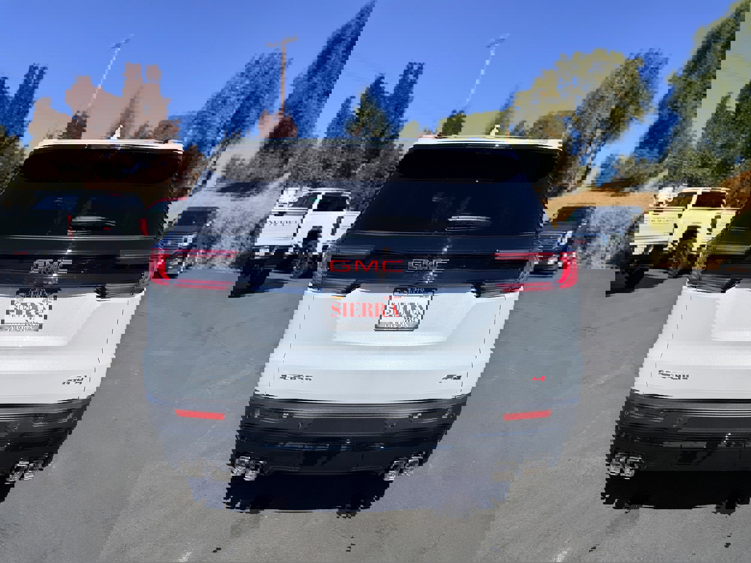 New 2026 GMC Acadia AT4 w/ Luxury Package image 5