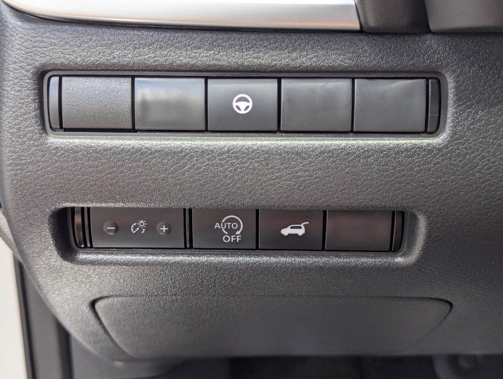 Certified 2023 Nissan Rogue SV w/ SV Premium B Package FWD image 34