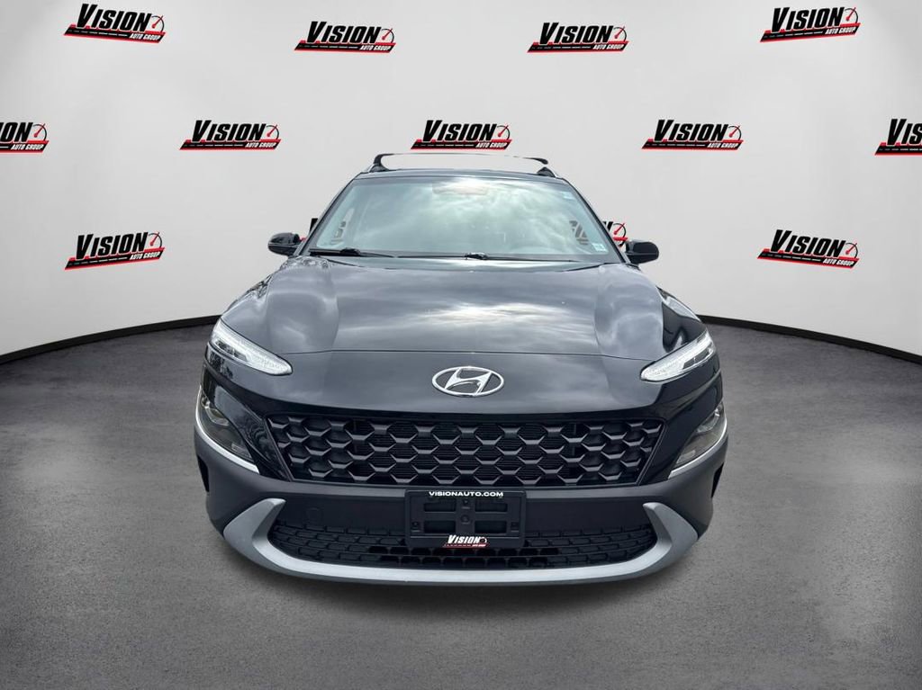 Used 2023 Hyundai Kona SEL image 2