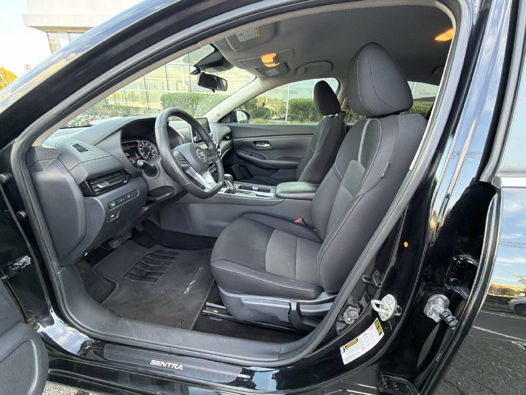 Used 2021 Nissan Sentra SV FWD image 10