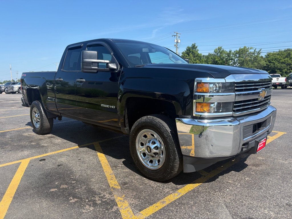 Used 2016 Chevrolet Silverado 2500 W/T w/ WT Convenience Package AWD/4WD image 4