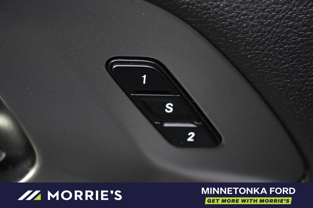 Used 2026 Chrysler Pacifica Select FWD image 26